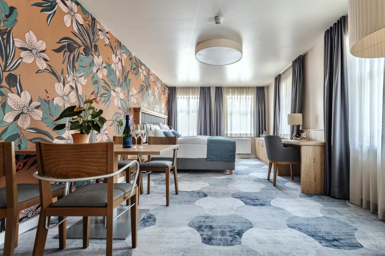 Hotel & Restaurant Roedersaal Grossrohrsdorf Kültér fotó