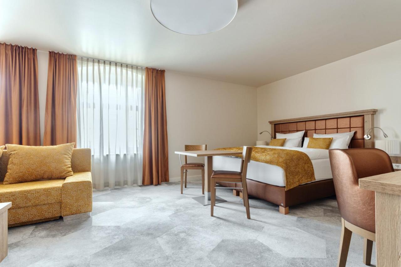 Hotel & Restaurant Roedersaal Grossrohrsdorf Kültér fotó